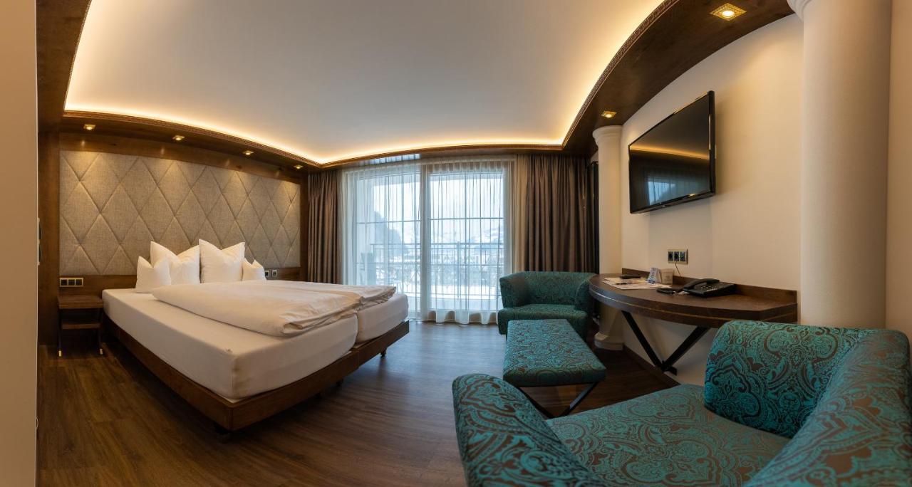 Strass - Sport & Spa Hotel Mayrhofen Eksteriør bilde