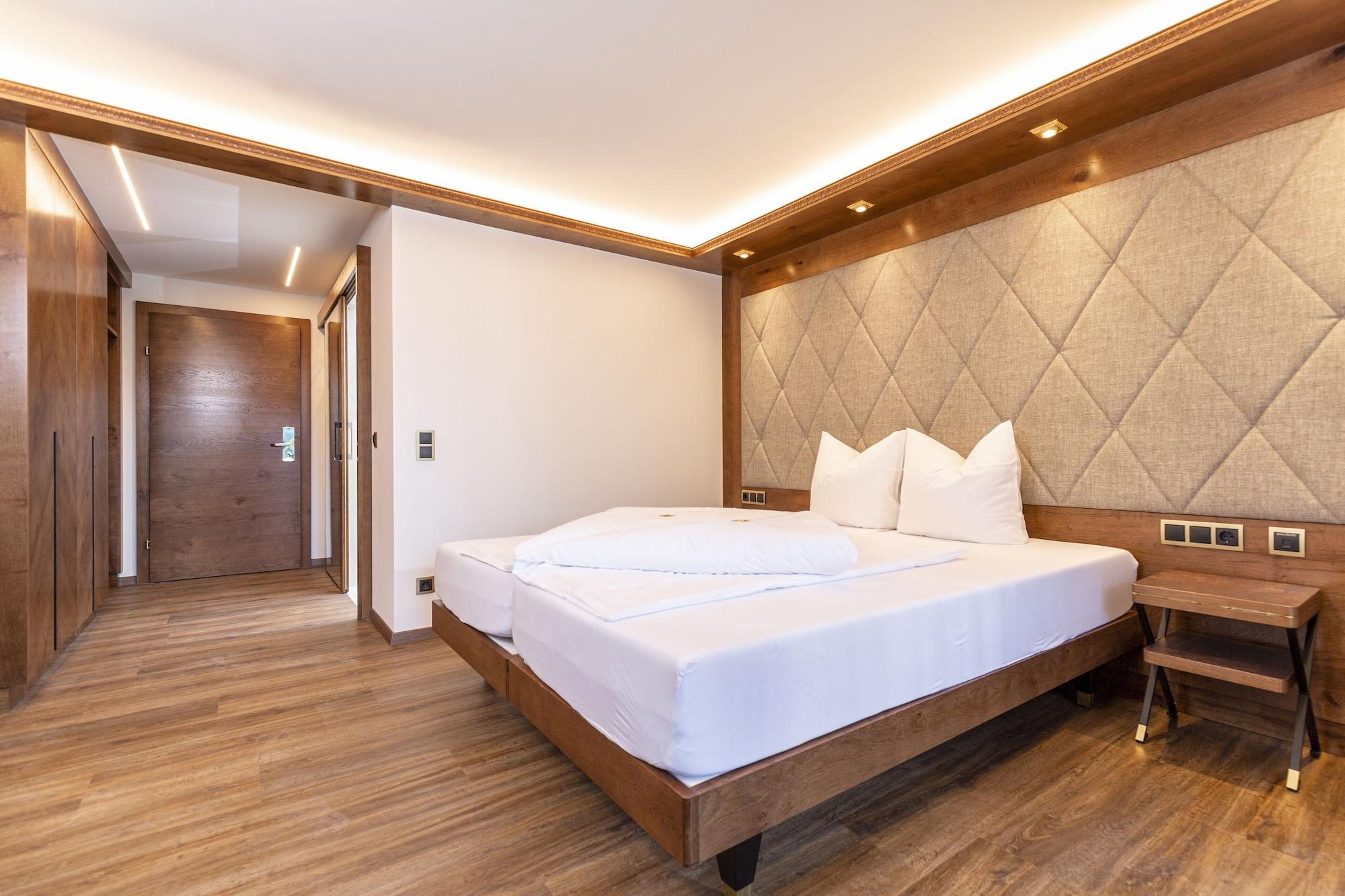 Strass - Sport & Spa Hotel Mayrhofen Eksteriør bilde