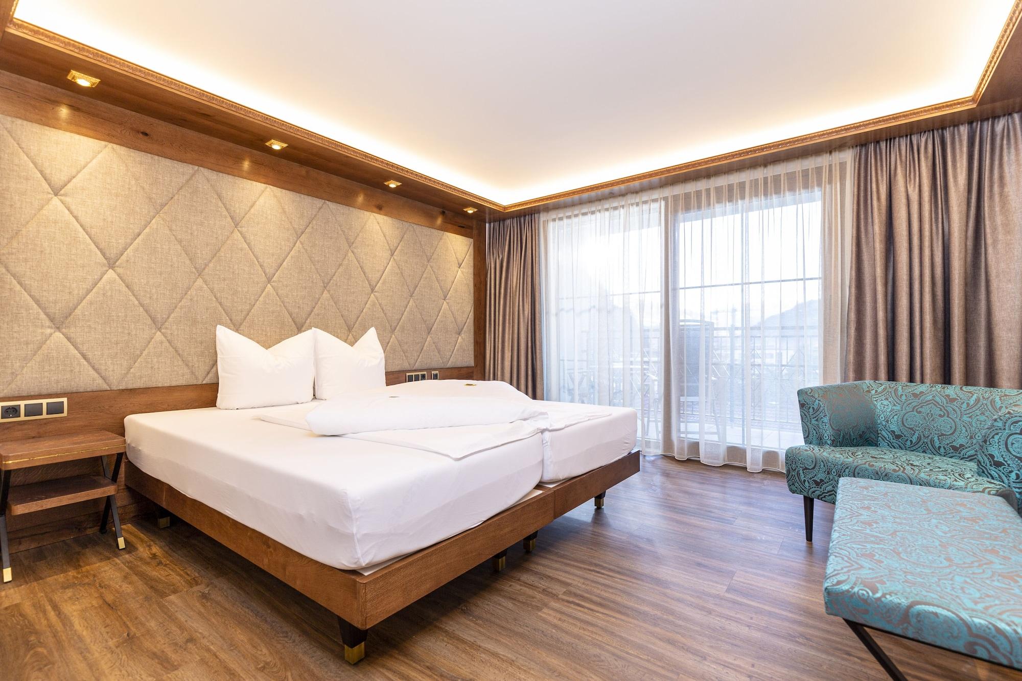 Strass - Sport & Spa Hotel Mayrhofen Eksteriør bilde