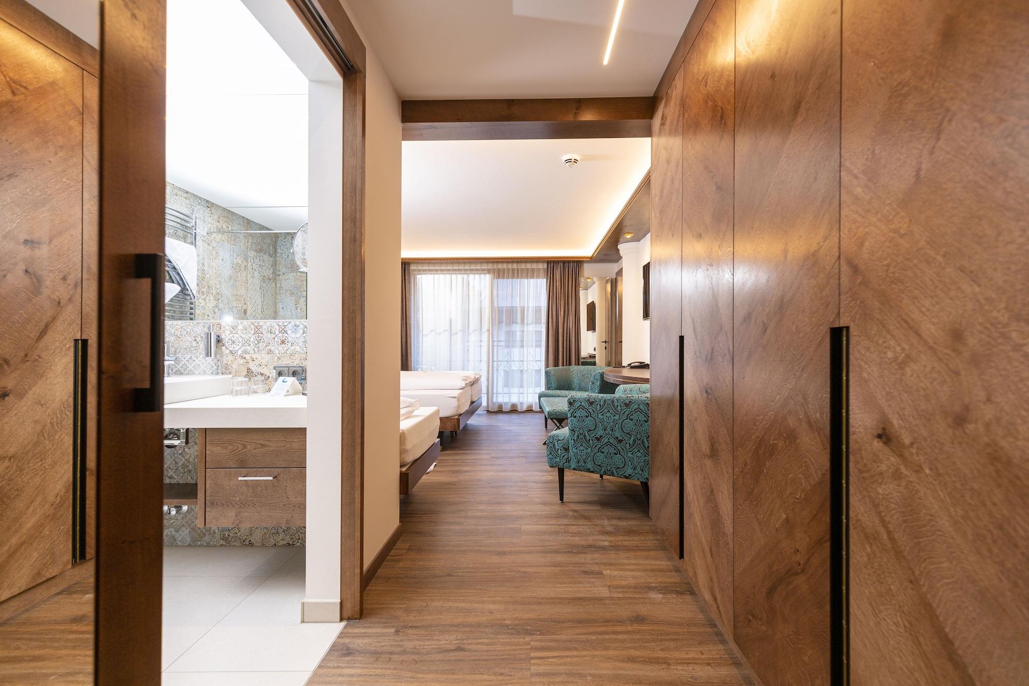 Strass - Sport & Spa Hotel Mayrhofen Eksteriør bilde