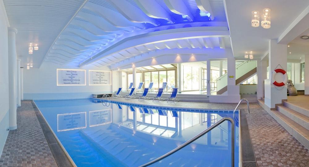 Strass - Sport & Spa Hotel Mayrhofen Eksteriør bilde