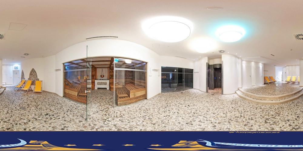 Strass - Sport & Spa Hotel Mayrhofen Eksteriør bilde