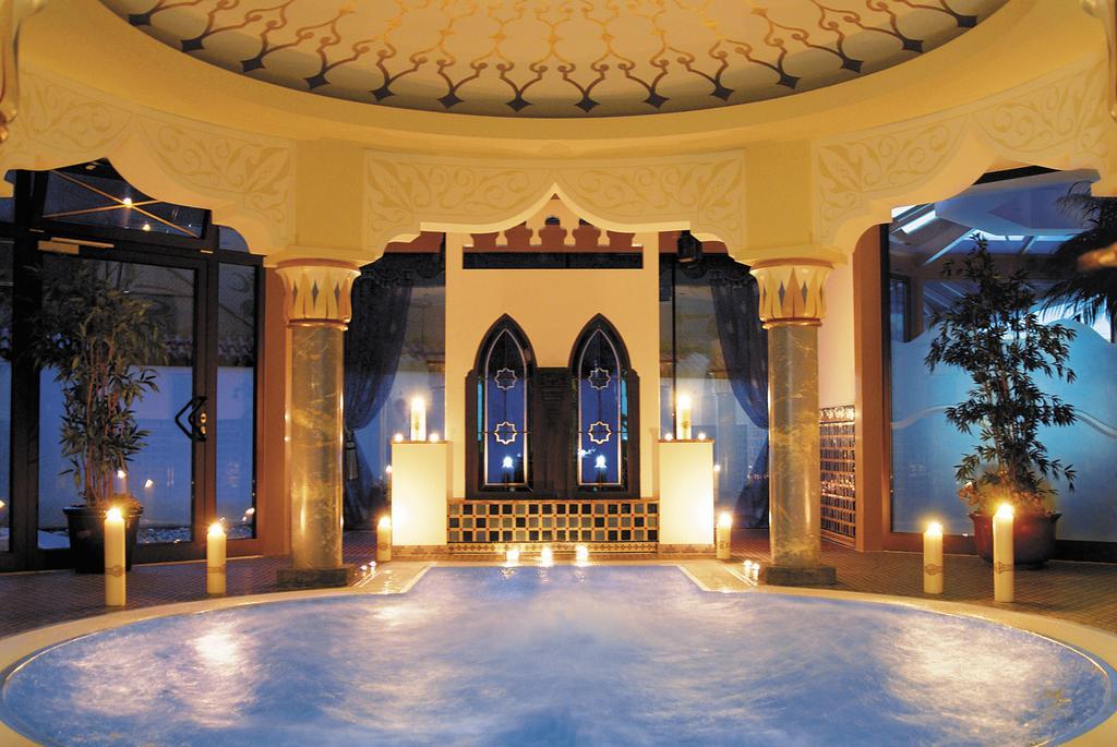Strass - Sport & Spa Hotel Mayrhofen Eksteriør bilde